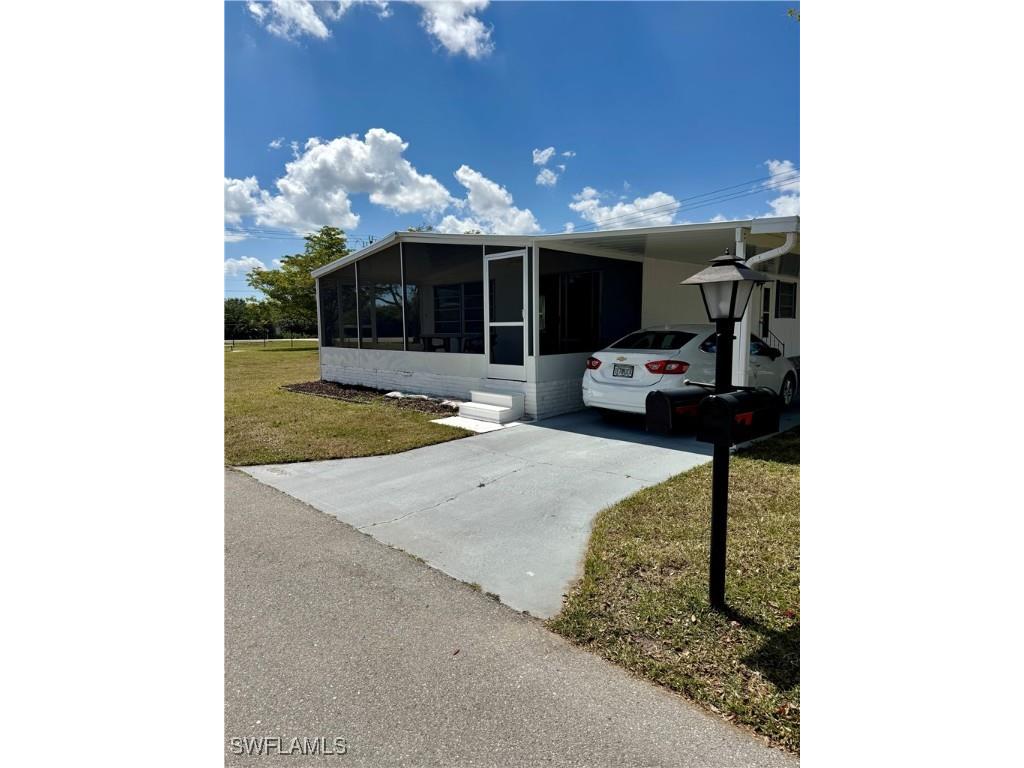 276 Poinsettia Drive Fort Myers FL 33905 225028148 image1