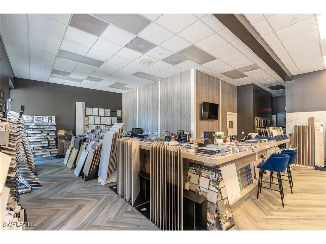 2770 Davis Boulevard #9 UNITS Naples FL 34104 225017523 image7