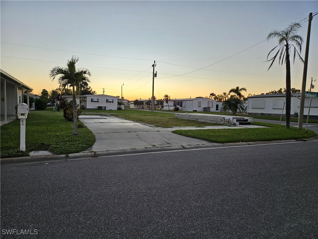 2771 Deerfield Drive North Fort Myers FL 33917 224095992 image2