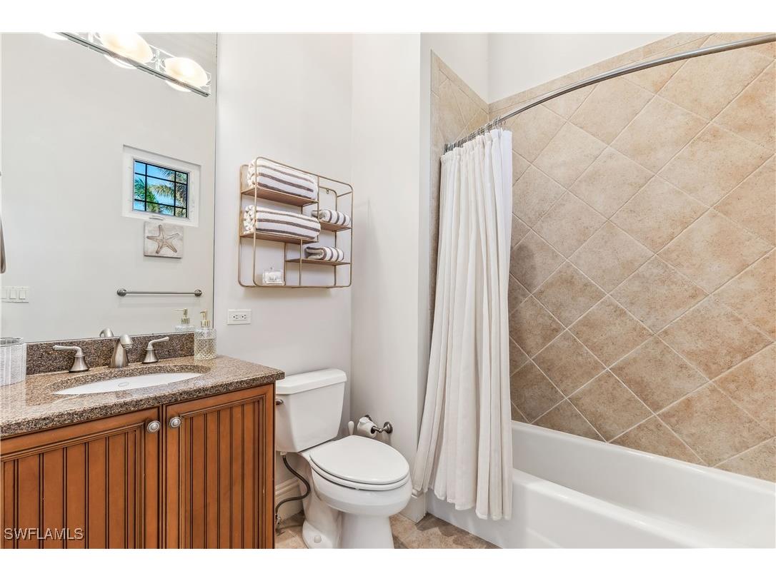 280 Egret Avenue Naples FL 34108 224101352 image31