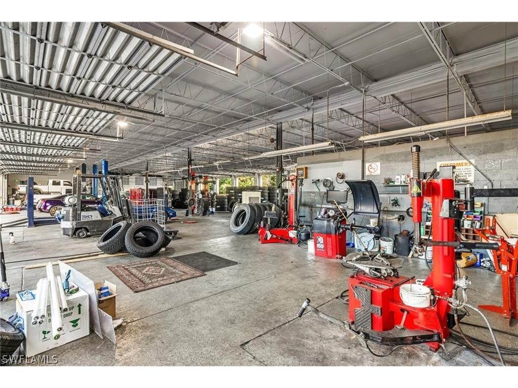 2800 & 2804/2808 Fowler Street Fort Myers FL 33901 223000734 image10