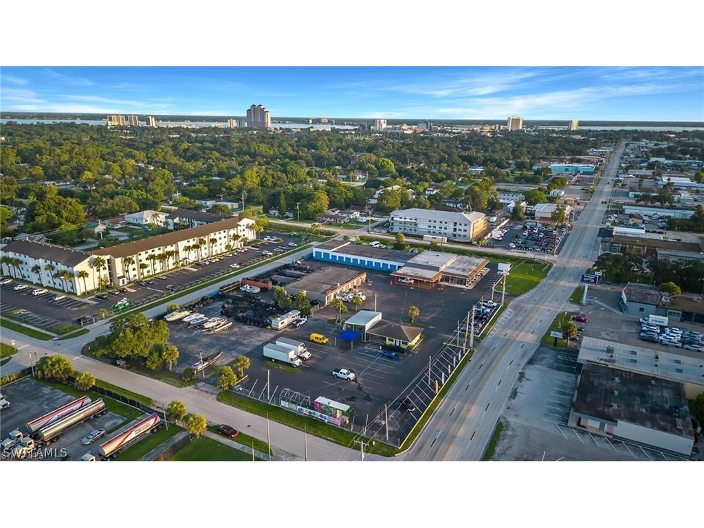 2800 & 2804/2808 Fowler Street Fort Myers FL 33901 223000734 image16