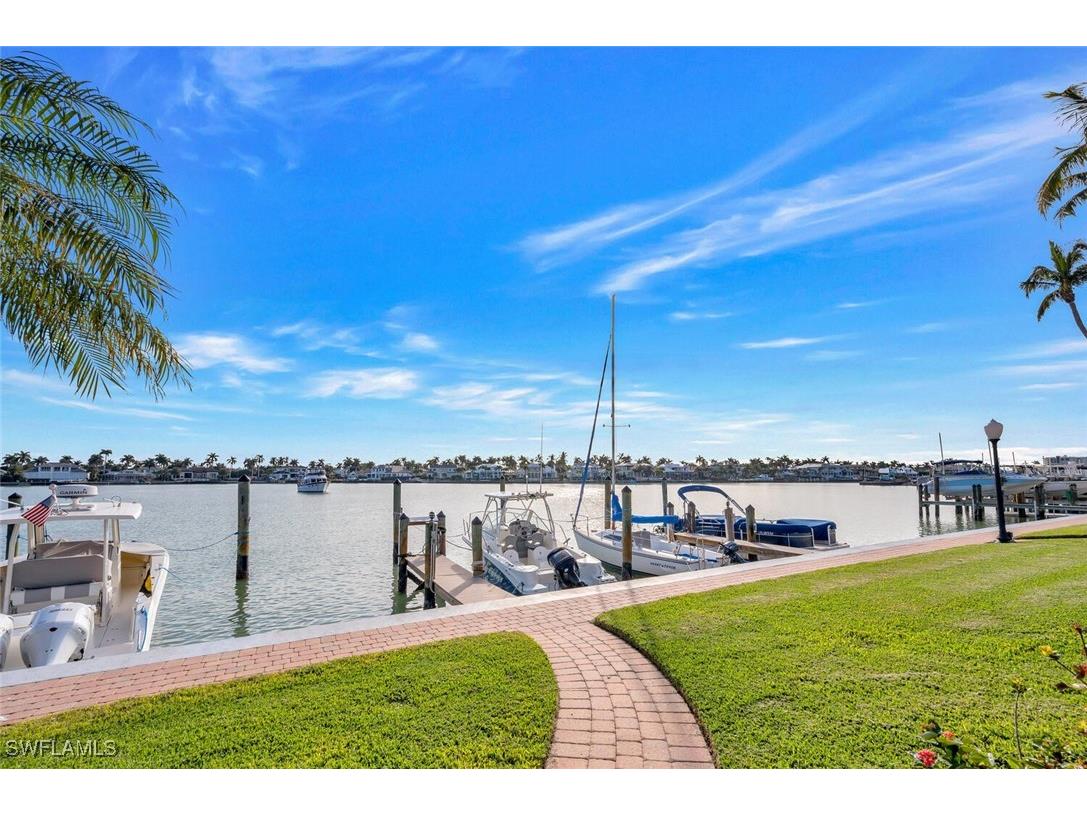 2800 Gulf Shore Boulevard N #304 Naples FL 34103 225044910 image35