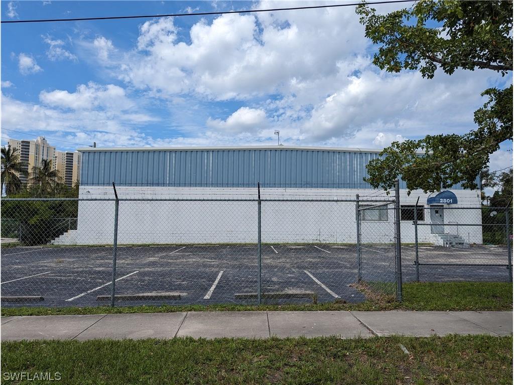 2801 Michigan Avenue Fort Myers FL 33916 224007259 image1