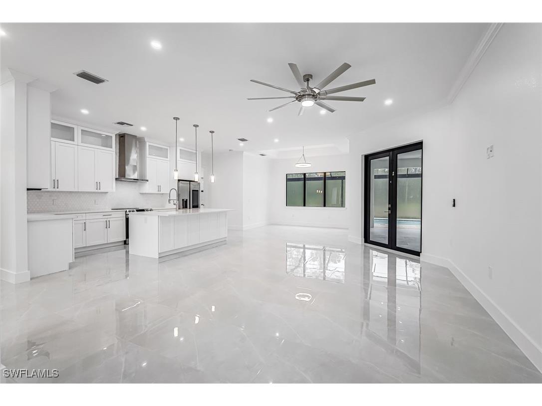 2806-2840 Golden Gate Boulevard W Naples FL 34117 225050085 image10