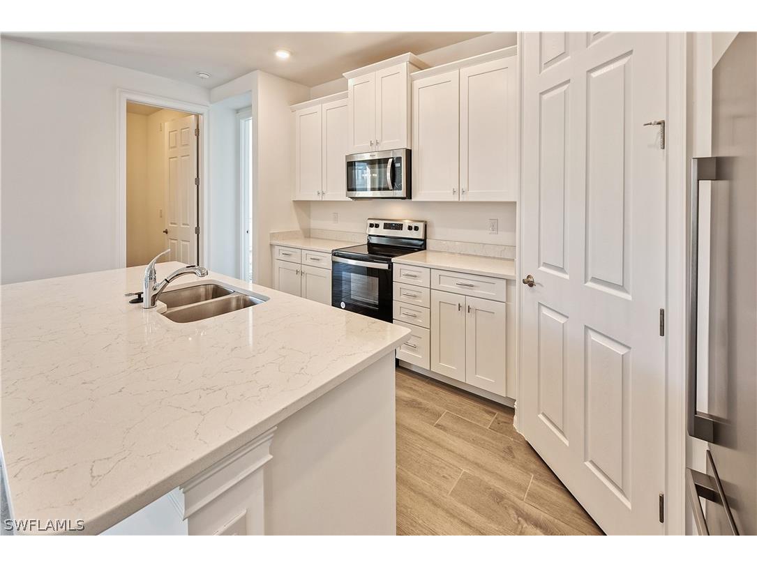 28068 Seasons Tide Avenue Bonita Springs FL 34135 222073396 image1