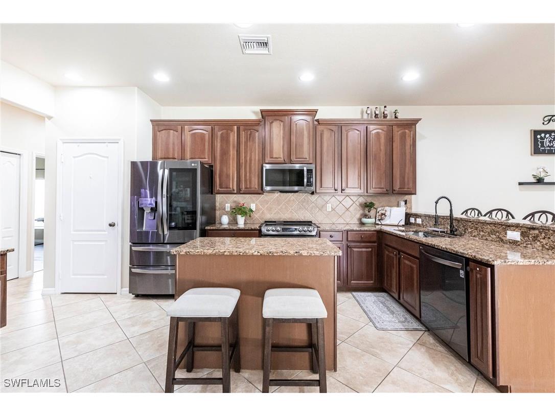 2808 Via Piazza Loop Fort Myers FL 33905 225042918 image8