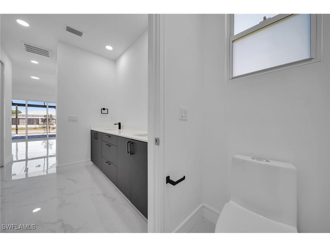 2813 NW 41st Avenue Cape Coral FL 33993 225043022 image32