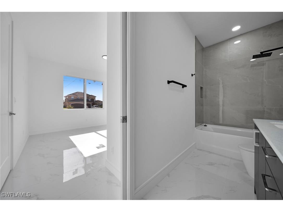 2813 NW 41st Avenue Cape Coral FL 33993 225043022 image37