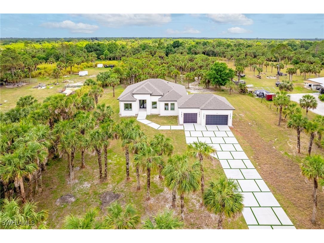 2814 26th Avenue SE Naples FL 34117 225028868 image1