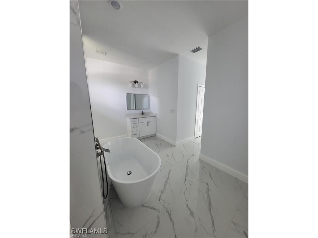 2815 Van Buren Parkway Cape Coral FL 33993 225016074 image20