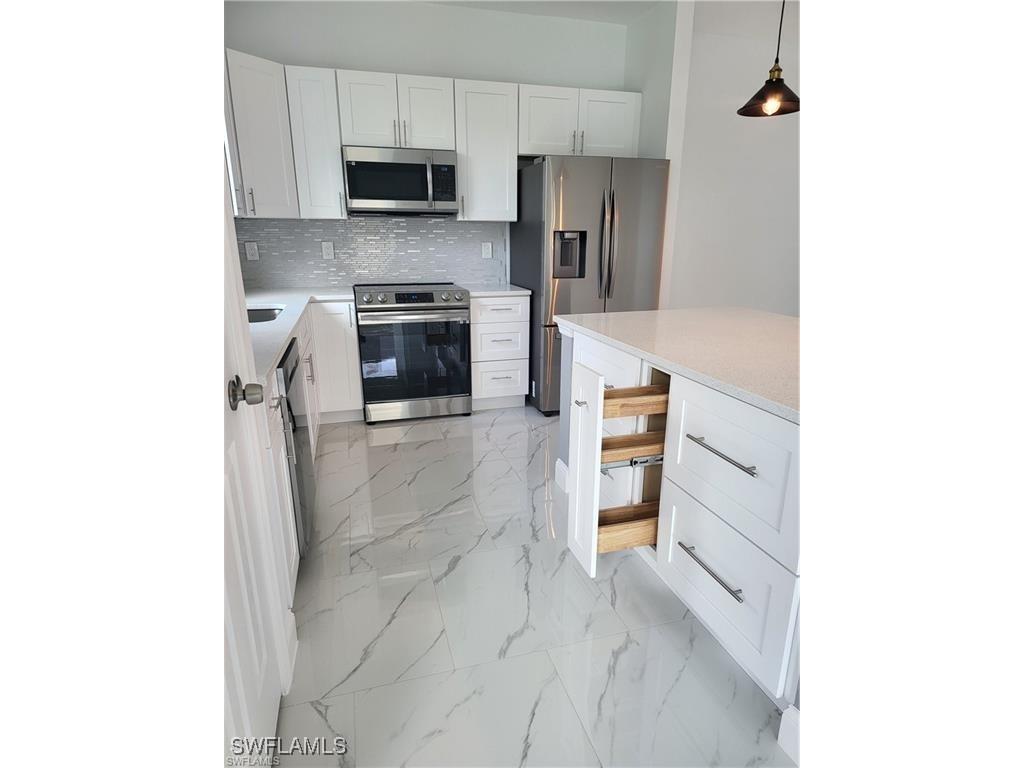 2815 Van Buren Parkway Cape Coral FL 33993 225016074 image9