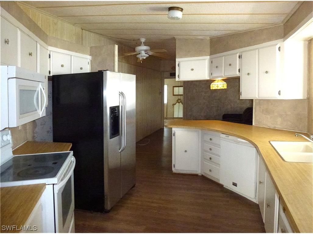 2820 Breezewood Drive North Fort Myers FL 33917 224018446 image7