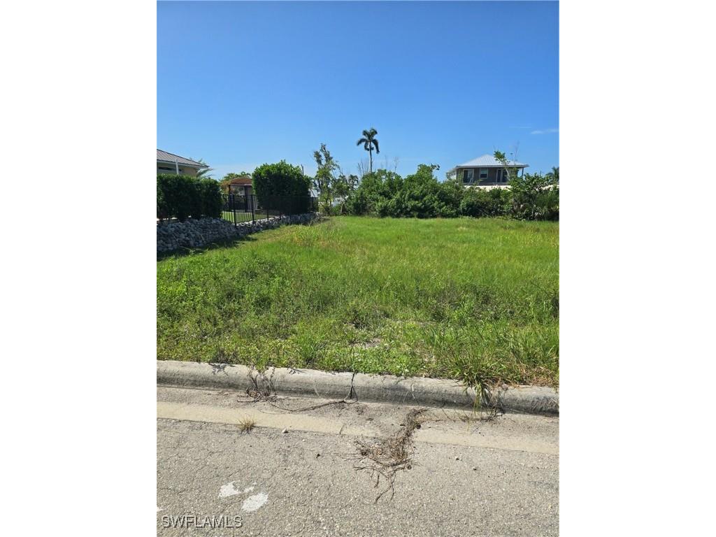 2823 Cussell Drive Saint James City FL 33956 224066409 image4