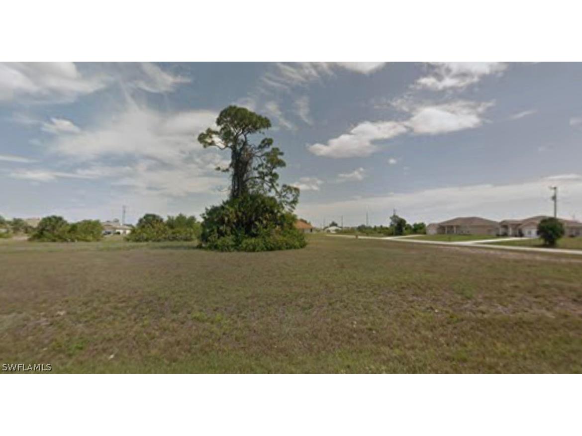 2827 Santa Barbara Boulevard N Cape Coral FL 33993 221041558 image1