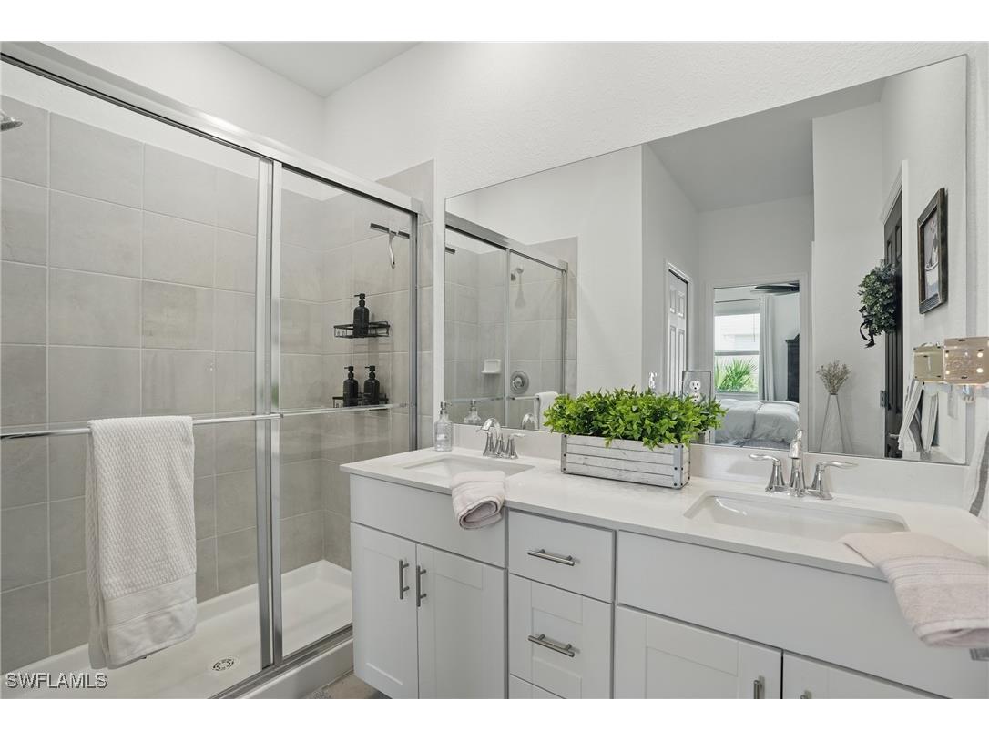 2839 Blossom Way Naples FL 34120 225053539 image20