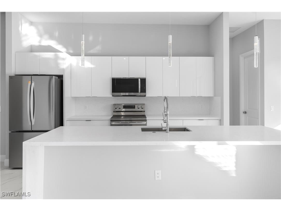 2848 NW 3rd Terrace Cape Coral FL 33993 224103714 image8