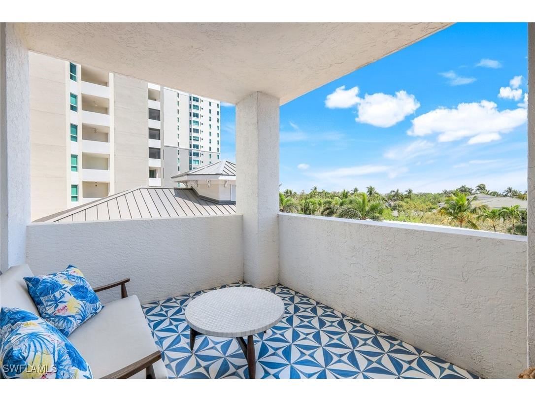 285 Grande Way #402 Naples FL 34110 225027299 image24