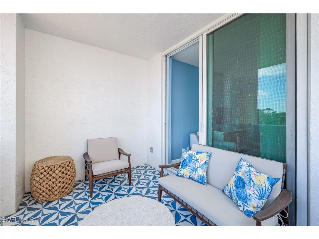 285 Grande Way #402 Naples FL 34110 225027299 image25