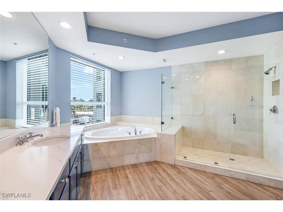 285 Grande Way #402 Naples FL 34110 225027299 image31