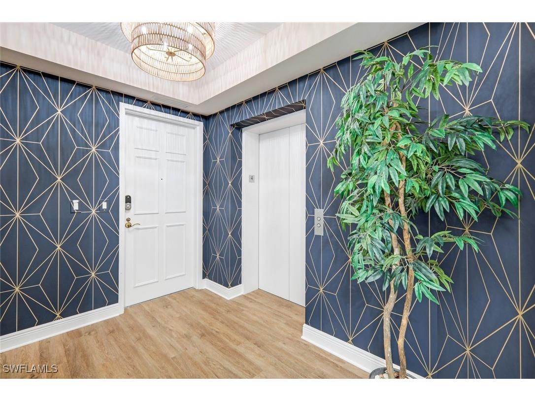 285 Grande Way #402 Naples FL 34110 225027299 image4