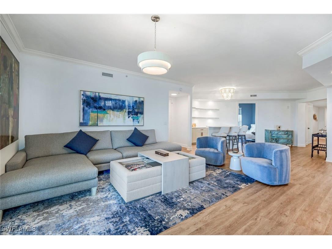 285 Grande Way #402 Naples FL 34110 225027299 image5