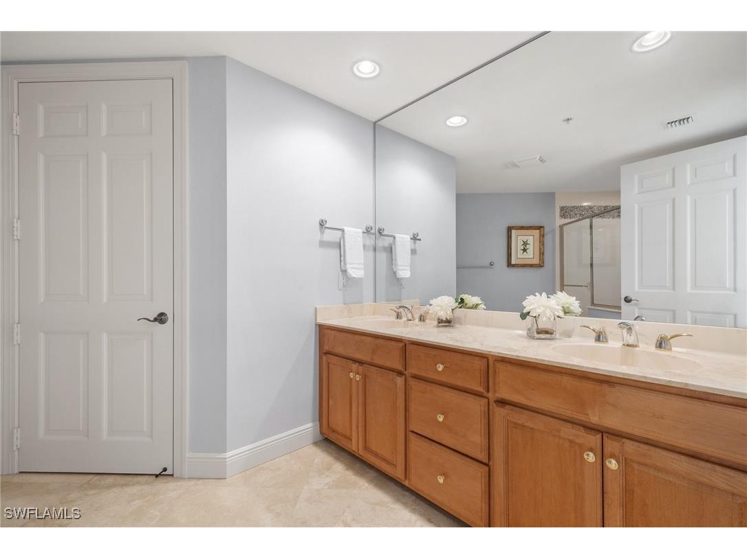 285 Grande Way #705 Naples FL 34110 225032710 image23