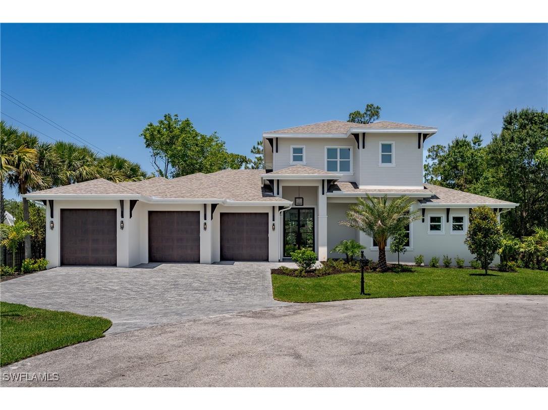 2854 Coach House Way Naples FL 34105 225050126 image1