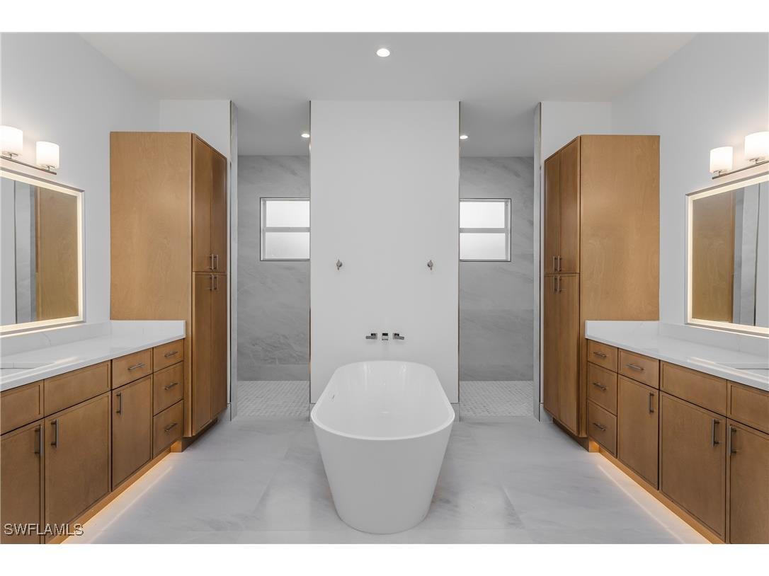 2854 Coach House Way Naples FL 34105 225050126 image22