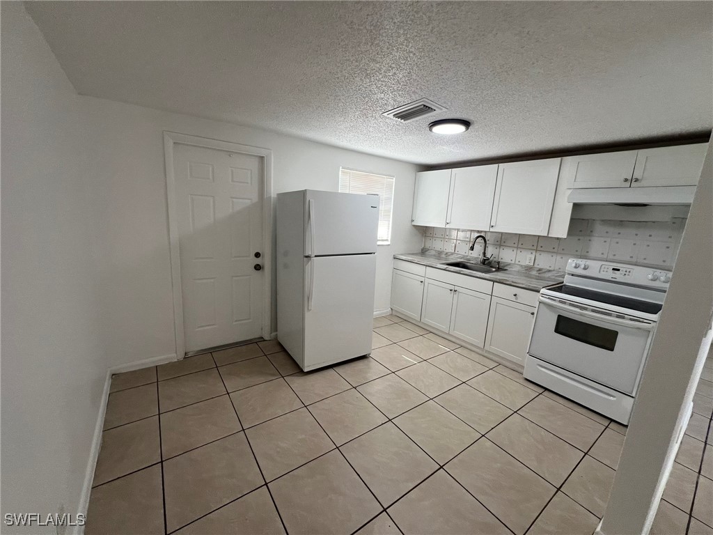 286 Lowell Avenue #286 North Fort Myers FL 33917 225044841 image2