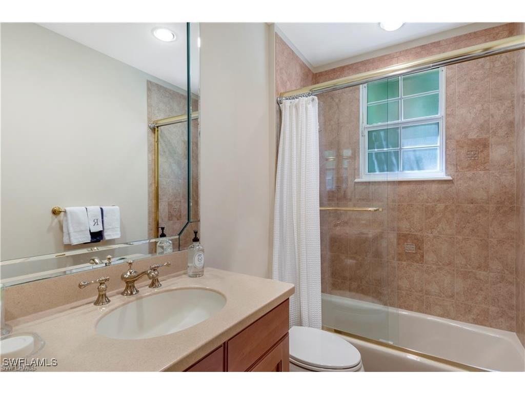 2864 Tiburon Boulevard E #101 Naples FL 34109 225044941 image16