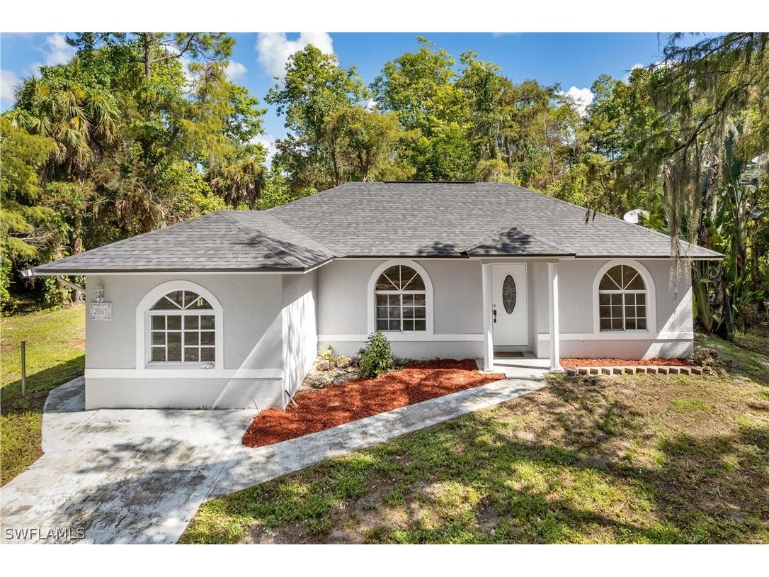 2865 14th Avenue SE Naples FL 34117 222081388 image1