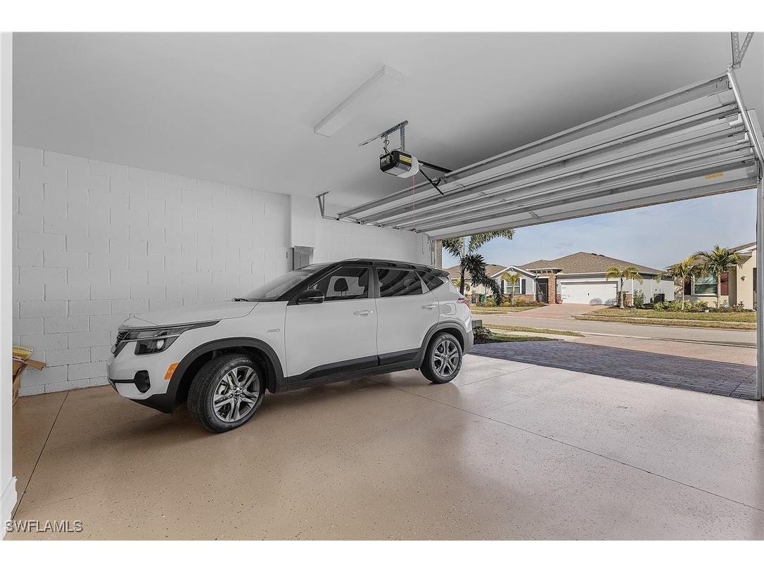 288 Spring Hill Lake Loop Cape Coral FL 33993 225013794 image10