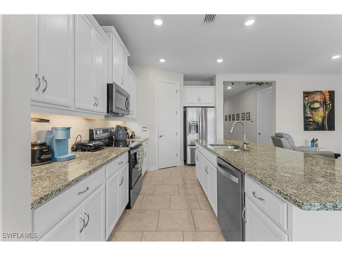 288 Spring Hill Lake Loop Cape Coral FL 33993 225013794 image15