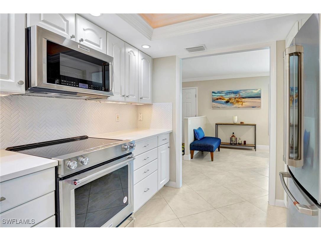 2880 Gulf Shore Boulevard N #410 Naples FL 34103 225033467 image17