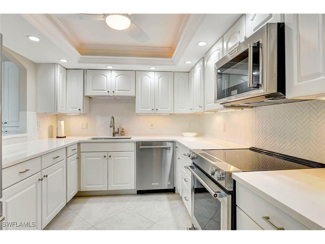 2880 Gulf Shore Boulevard N #410 Naples FL 34103 225033467 image18