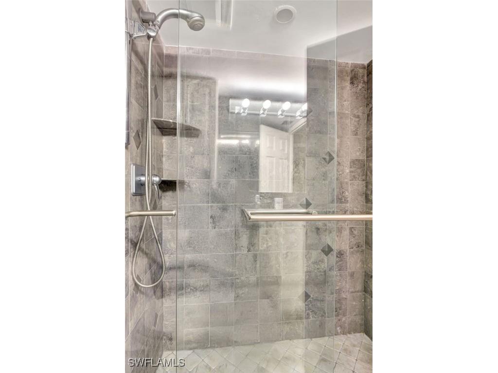 2880 Gulf Shore Boulevard N #410 Naples FL 34103 225033467 image23