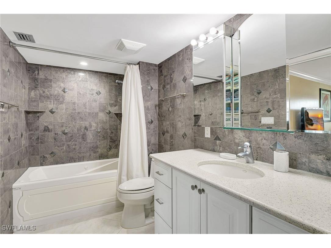 2880 Gulf Shore Boulevard N #410 Naples FL 34103 225033467 image28