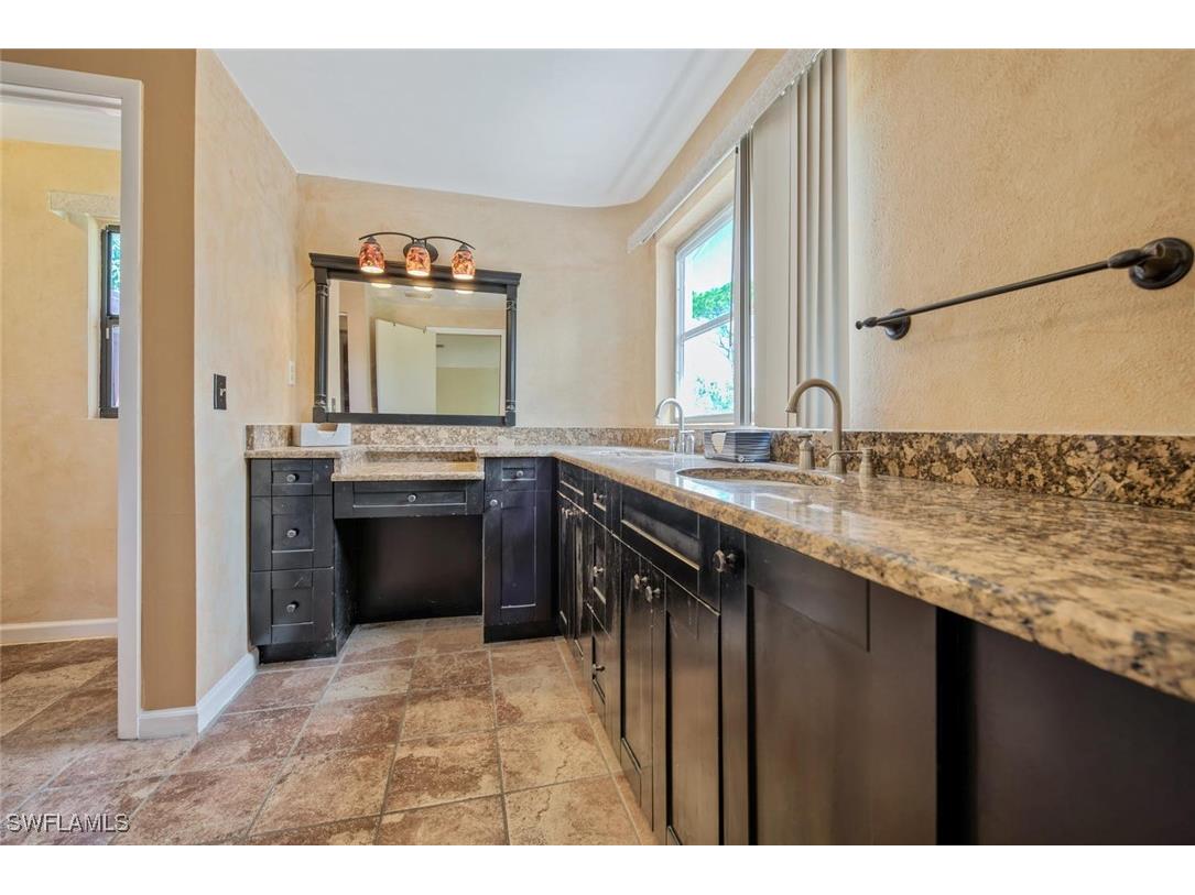 29 Caribbean Road Naples FL 34108 225003539 image14