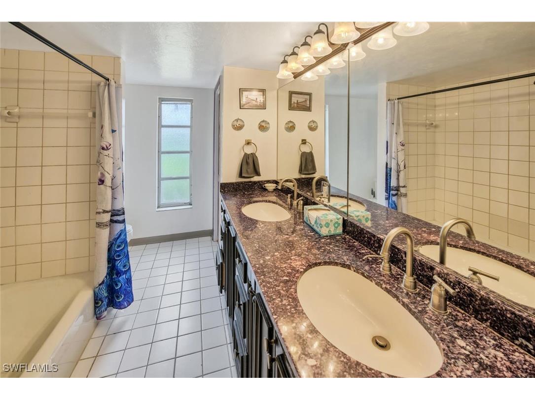 29 Caribbean Road Naples FL 34108 225003539 image25
