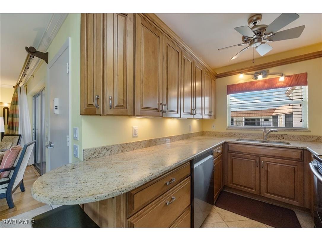 2900 Gulf Shore Boulevard N #406 Naples FL 34103 225033293 image4