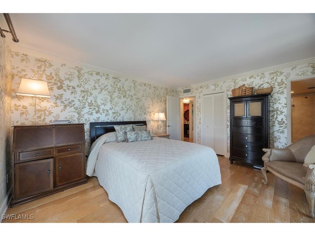 2900 Gulf Shore Boulevard N #406 Naples FL 34103 225033293 image9