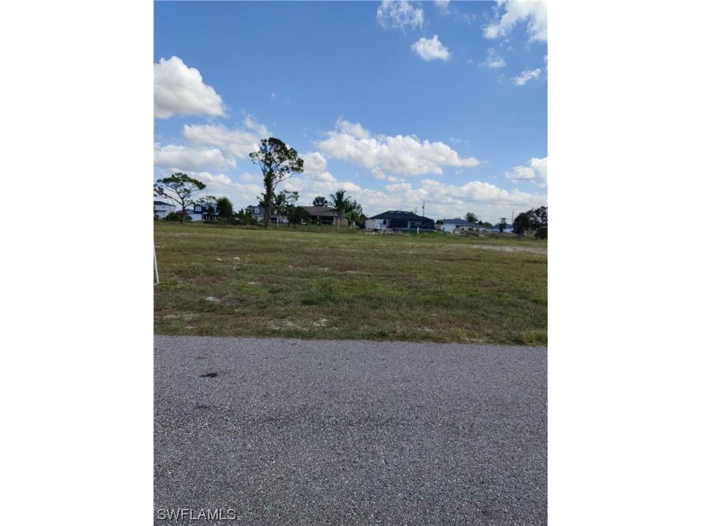 2911 NE 5th Place Cape Coral FL 33909 223078600 image1