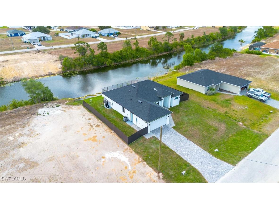 2916 NW 4th Place Cape Coral FL 33993 225043583 image1