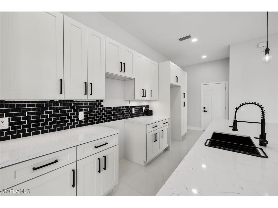 2918 43rd Street W Lehigh Acres FL 33971 225024103 image3