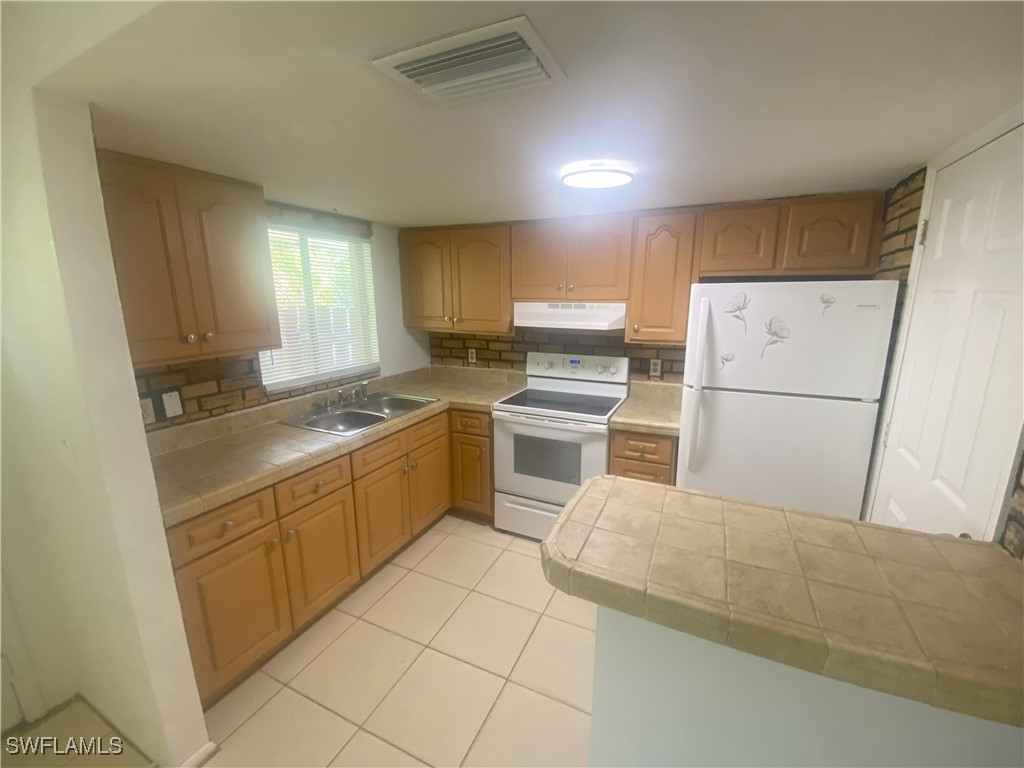 2920 Jackson Street Fort Myers FL 33901 224102001 image2