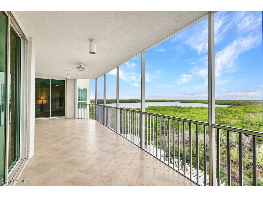 295 Grande Way #405 Naples FL 34110 225009976 image1