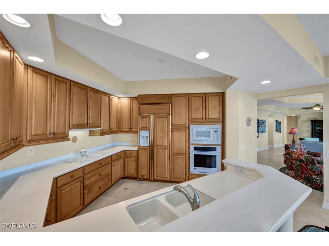 295 Grande Way #405 Naples FL 34110 225009976 image14