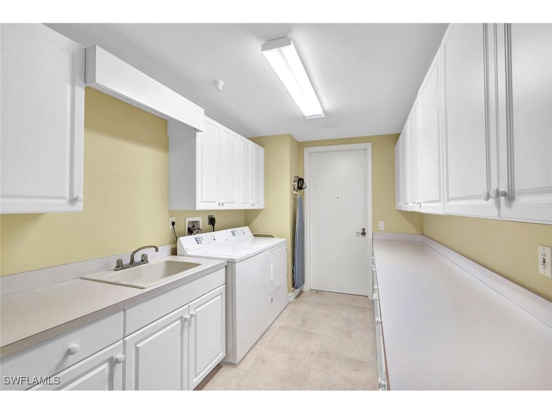 295 Grande Way #405 Naples FL 34110 225009976 image24