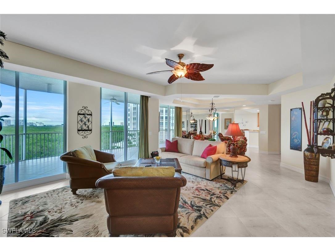 295 Grande Way #405 Naples FL 34110 225009976 image5